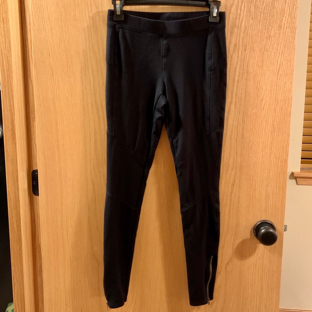 Express Ponte knit ankle zip leggings